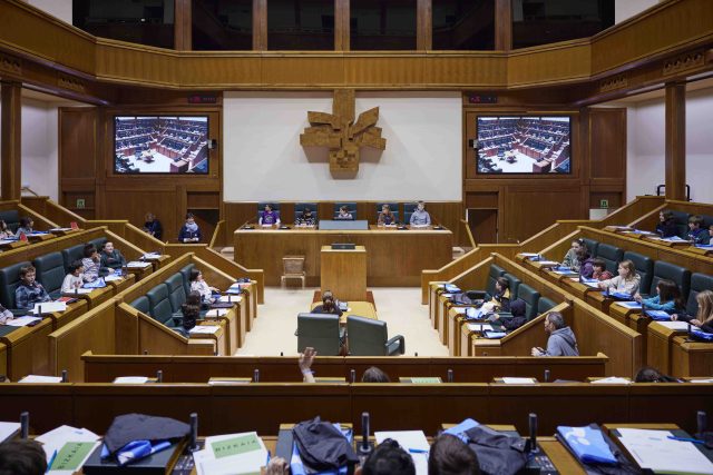 diputados-por-un-dia-parlamento-vasco-2024