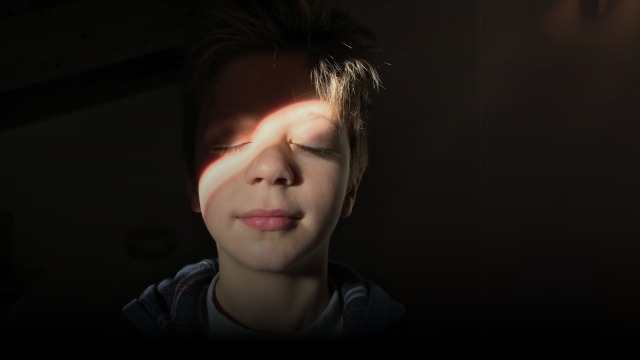 abre los ojos - Aldeas Infantiles